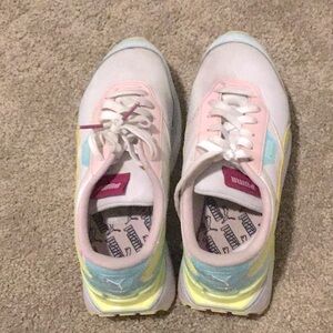 Cute Puma Sneakers ✨